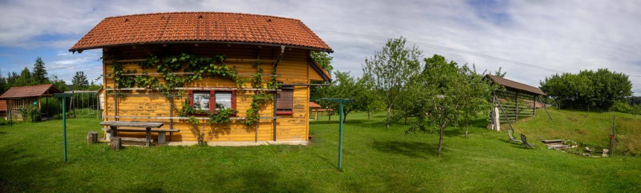 Bee House Maja Hotel Rob Buitenkant foto