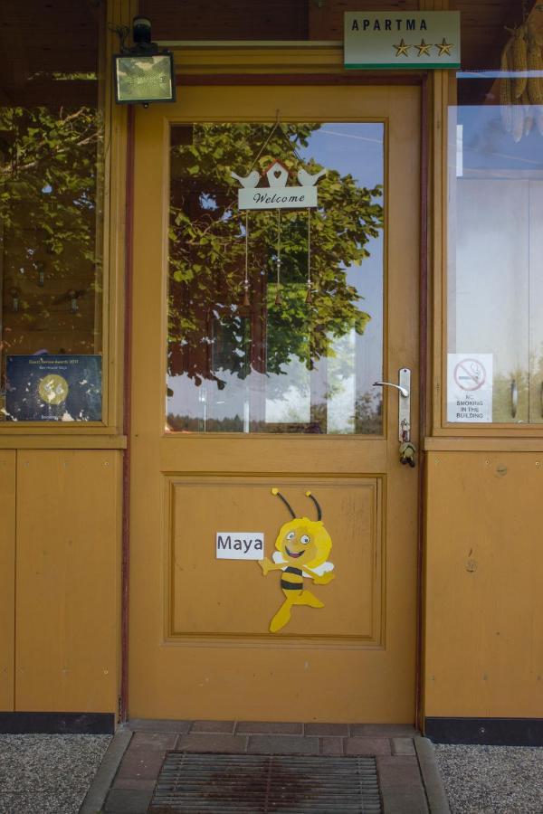Bee House Maja Hotel Rob Buitenkant foto