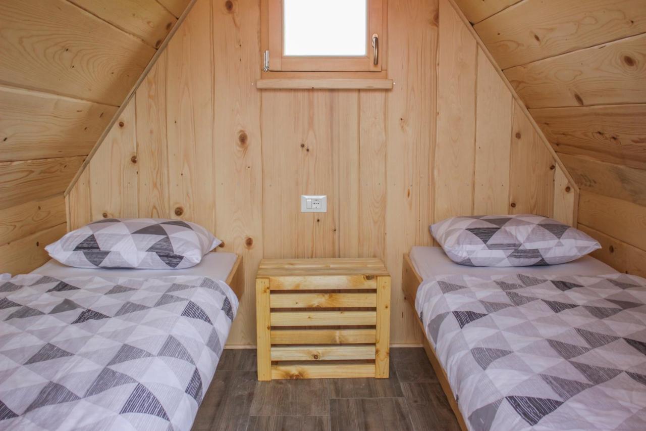 Bee House Maja Hotel Rob Buitenkant foto